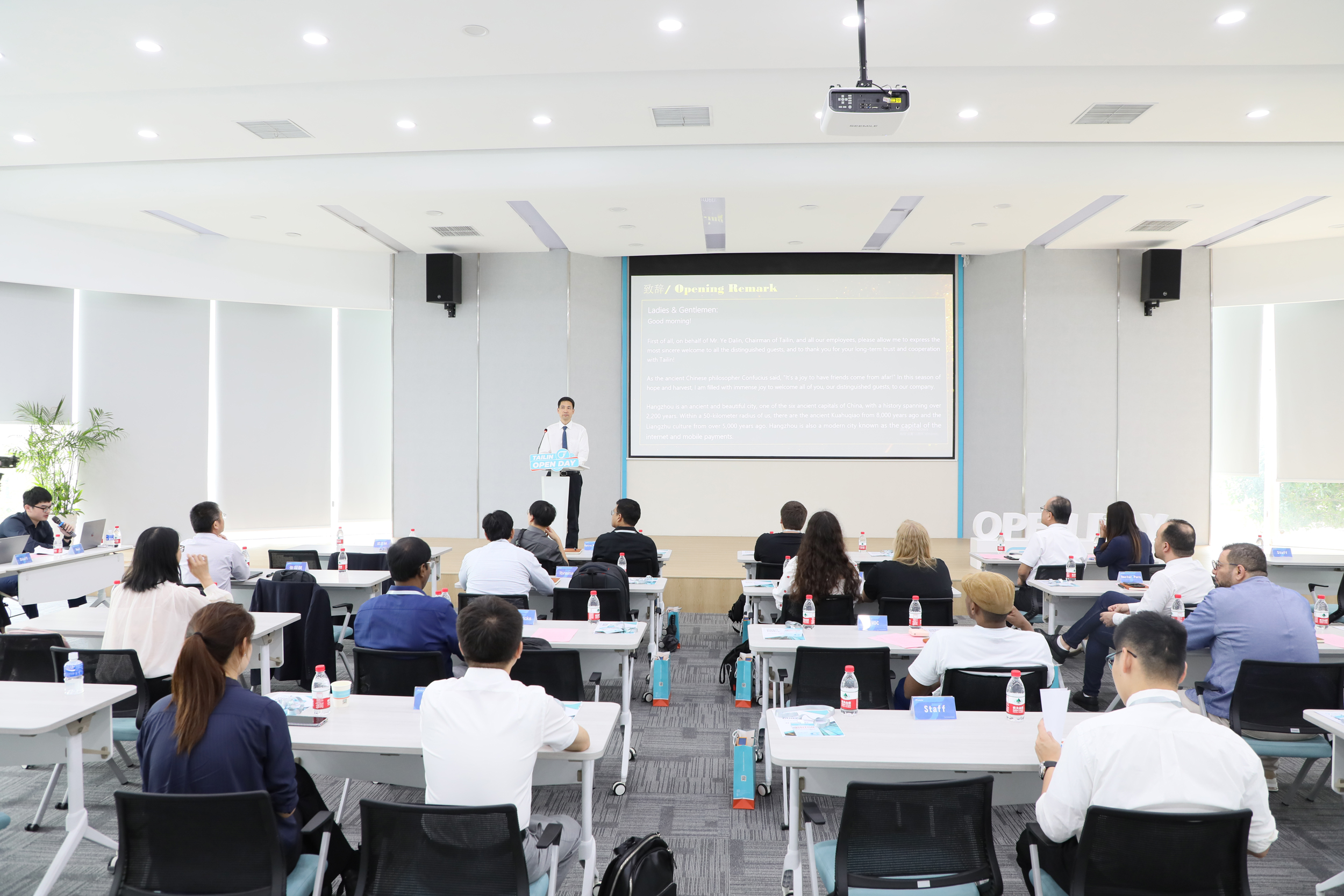 17192840667882229ABG.jpg EF1A1358.JPG